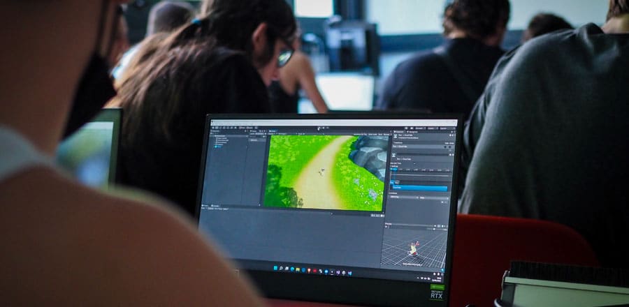 Quels sont les apports scolaires et professionnels du projet FPS sur Unity ?