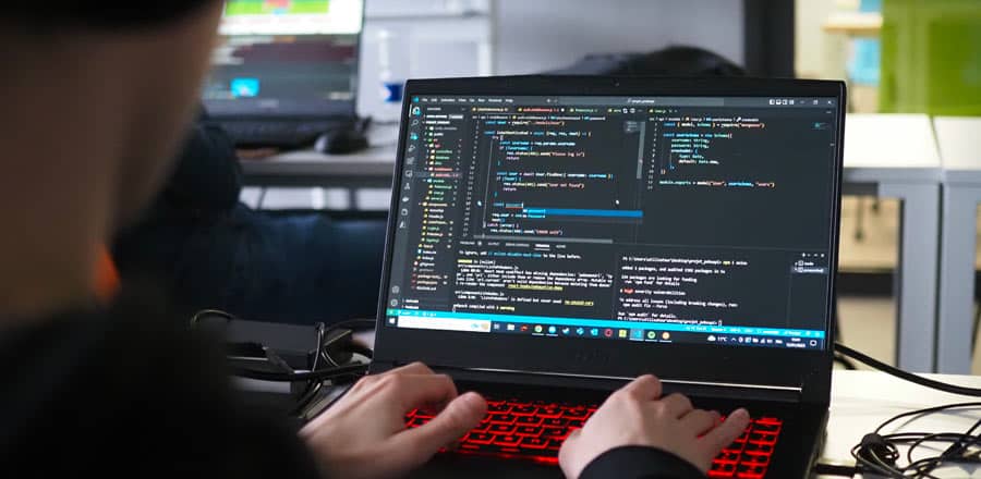 De la conception du pokedex au pokefighter