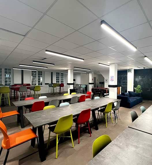 salle de coworking à l'école informatique paris